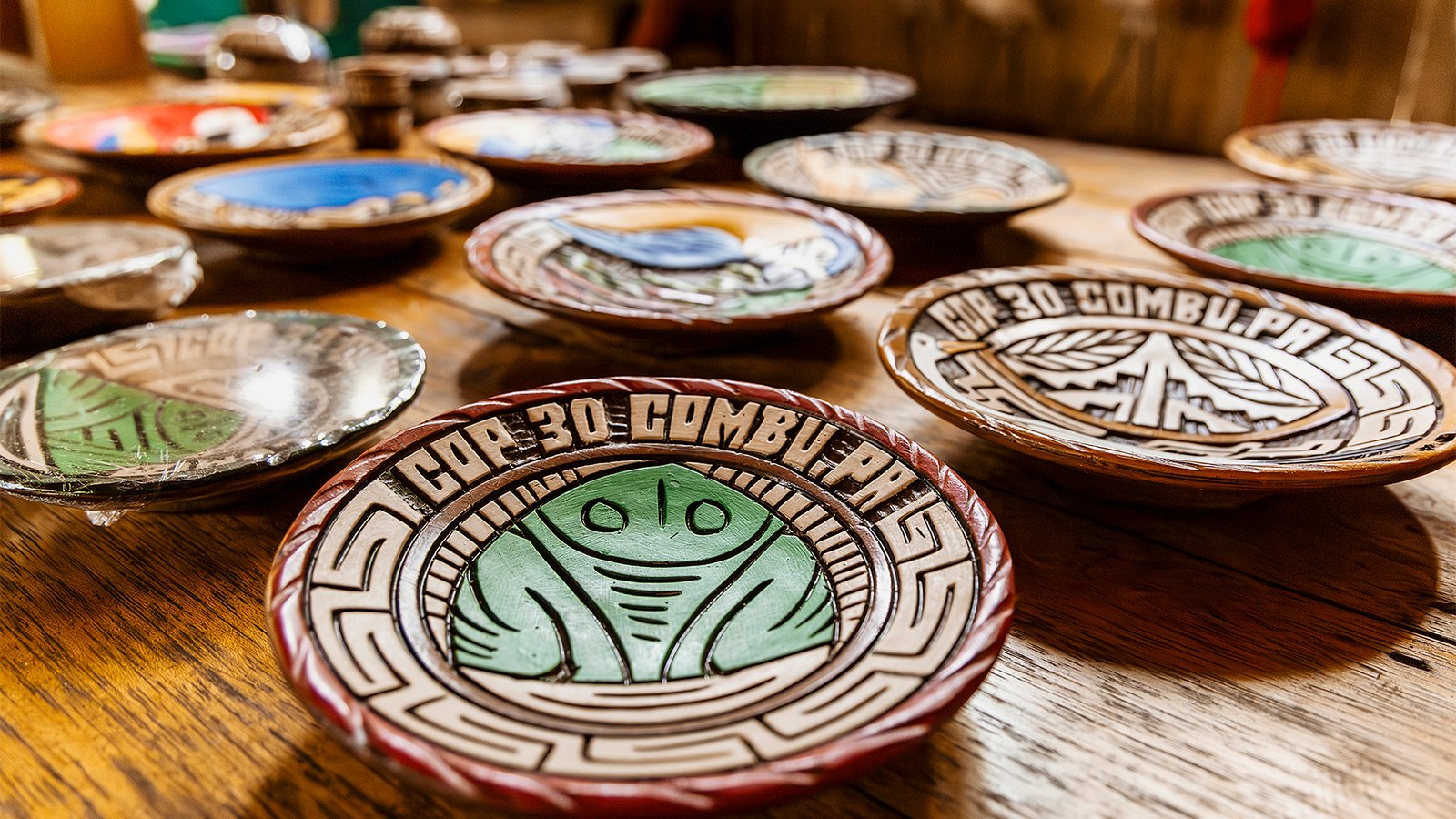 Peças decorativas de cerâmica, produzidas especialmente para a COP30 em Belém do Pará